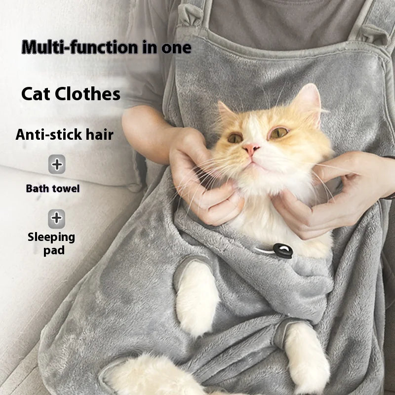 Cat carrier apron with sleeping pocket